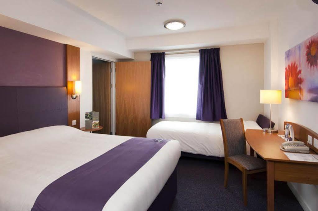 Premier Inn Bradford Central Exterior foto