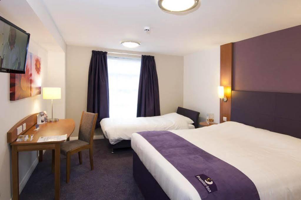 Premier Inn Bradford Central Exterior foto